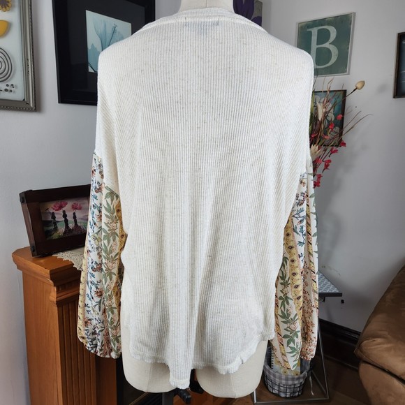 Lulu's Textured Boho Mixed Media Top Size S - Picture 2 of 4